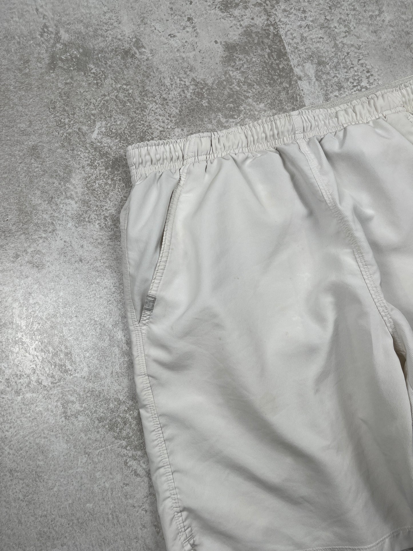 Nike Shorts 00‘s (M)