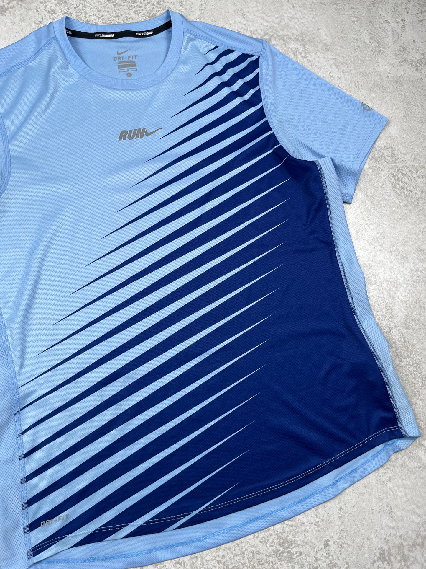 Nike Run Tshirt 10‘s (M)