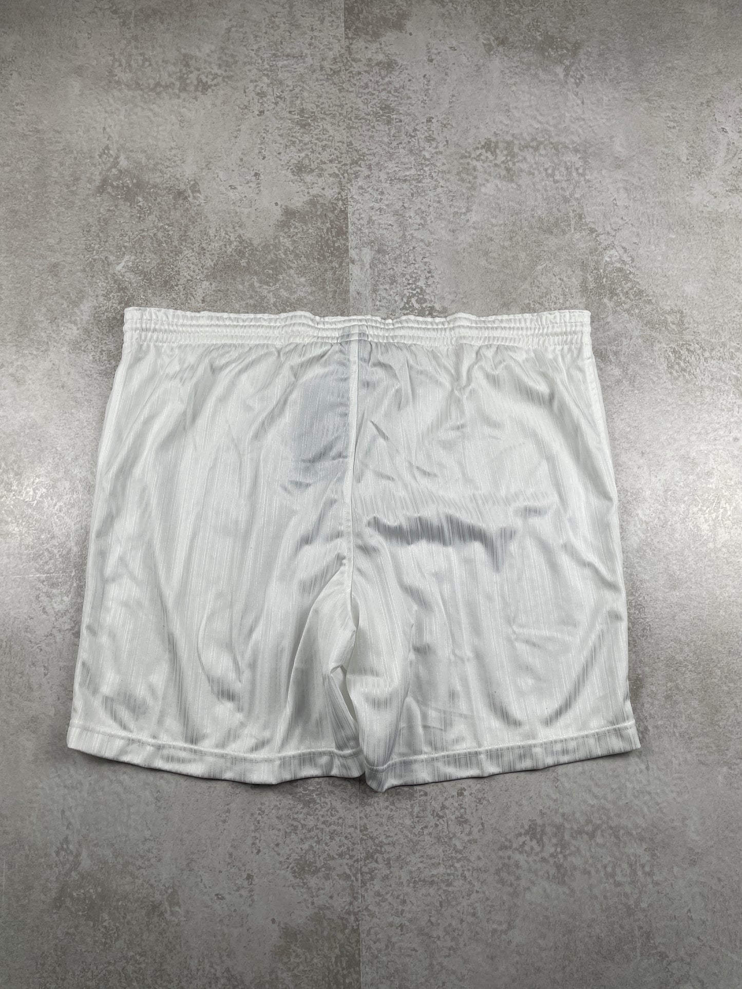Nike Shorts 00‘s (XL)