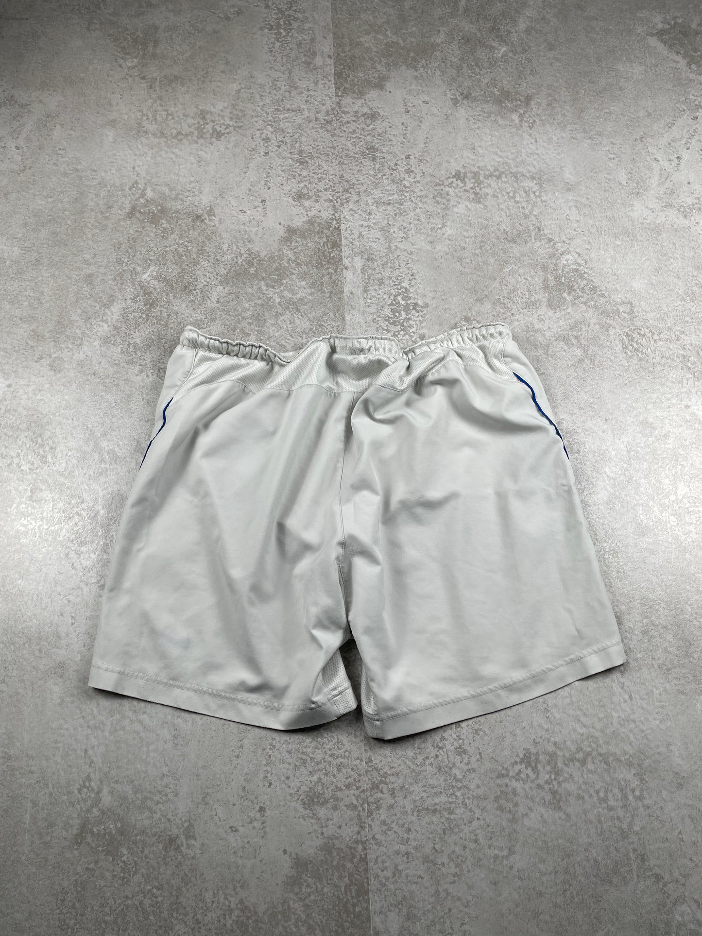 Nike Shorts 00‘s (M)