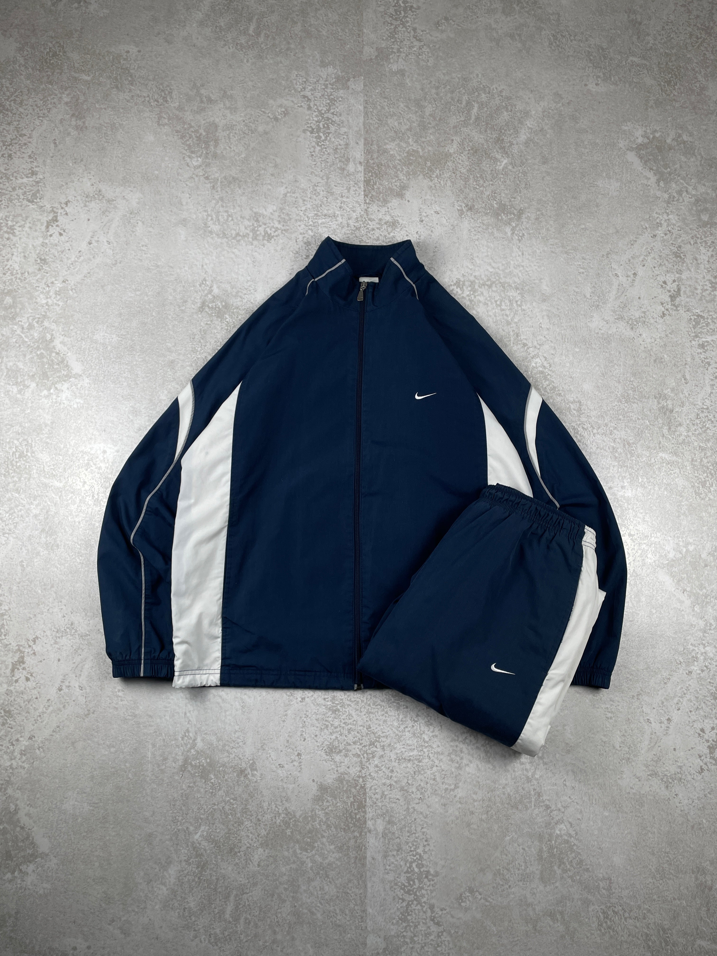 Nike Tracksuit (L)