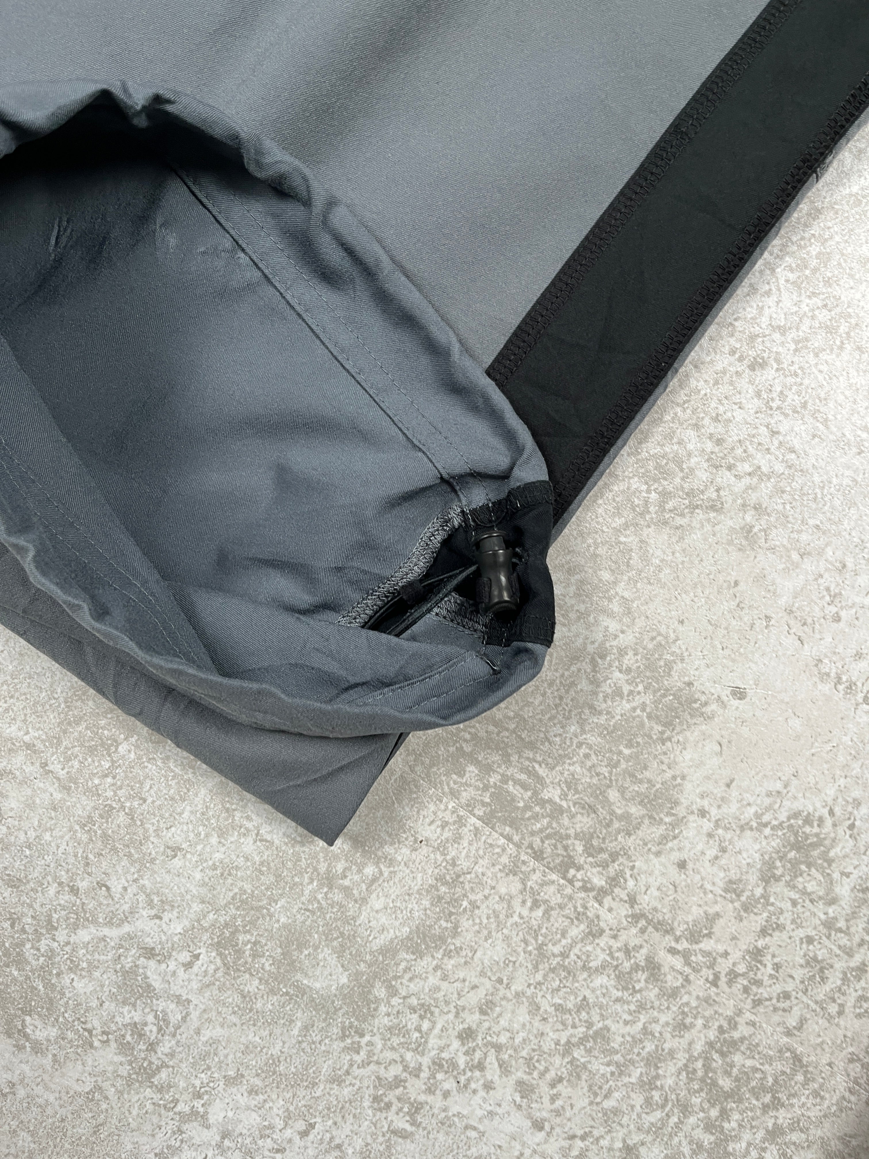 Nike Trackpants 00‘s (XL)