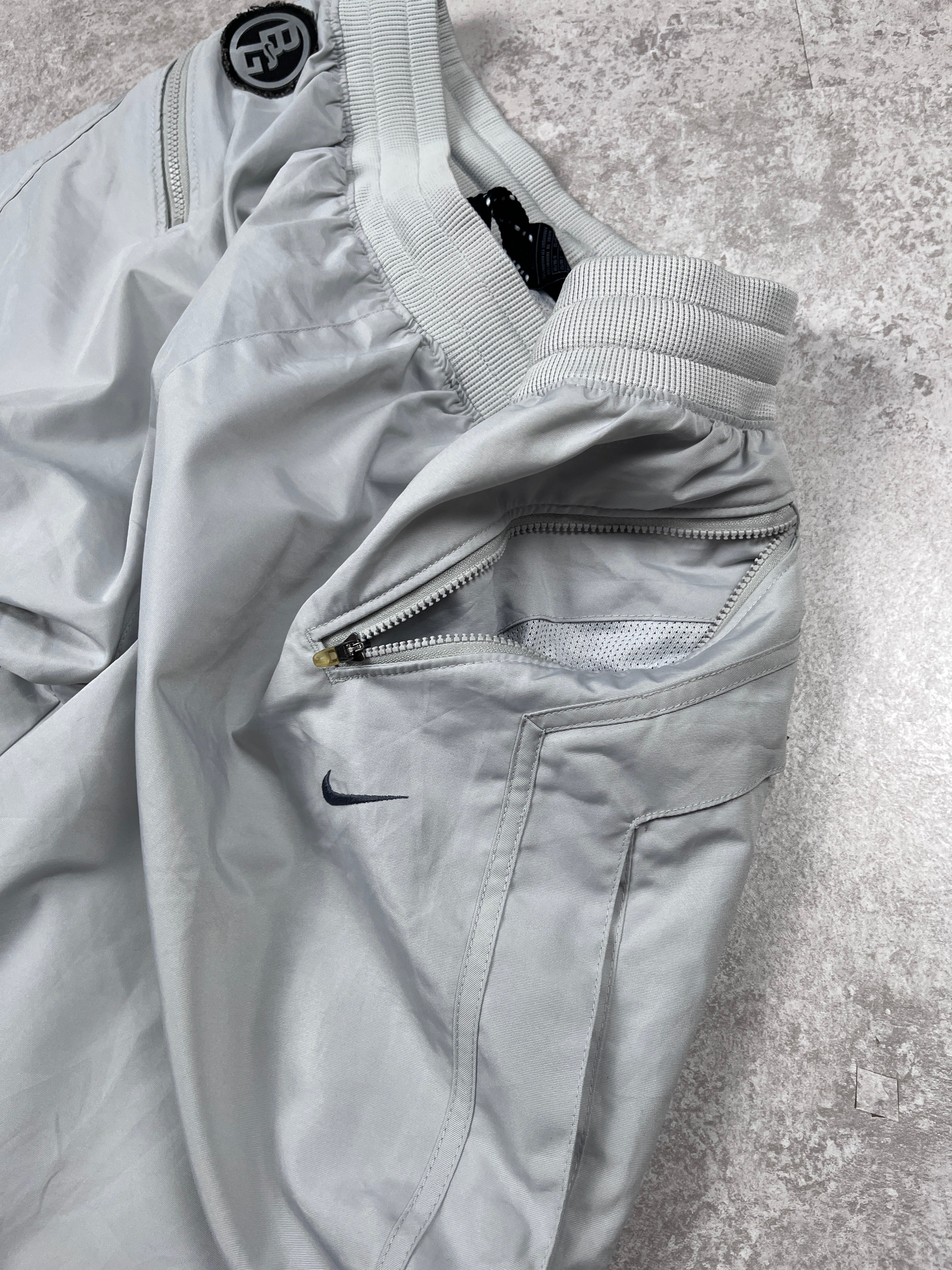 Nike B2 (Basketball) Trackpants 00‘s (M)