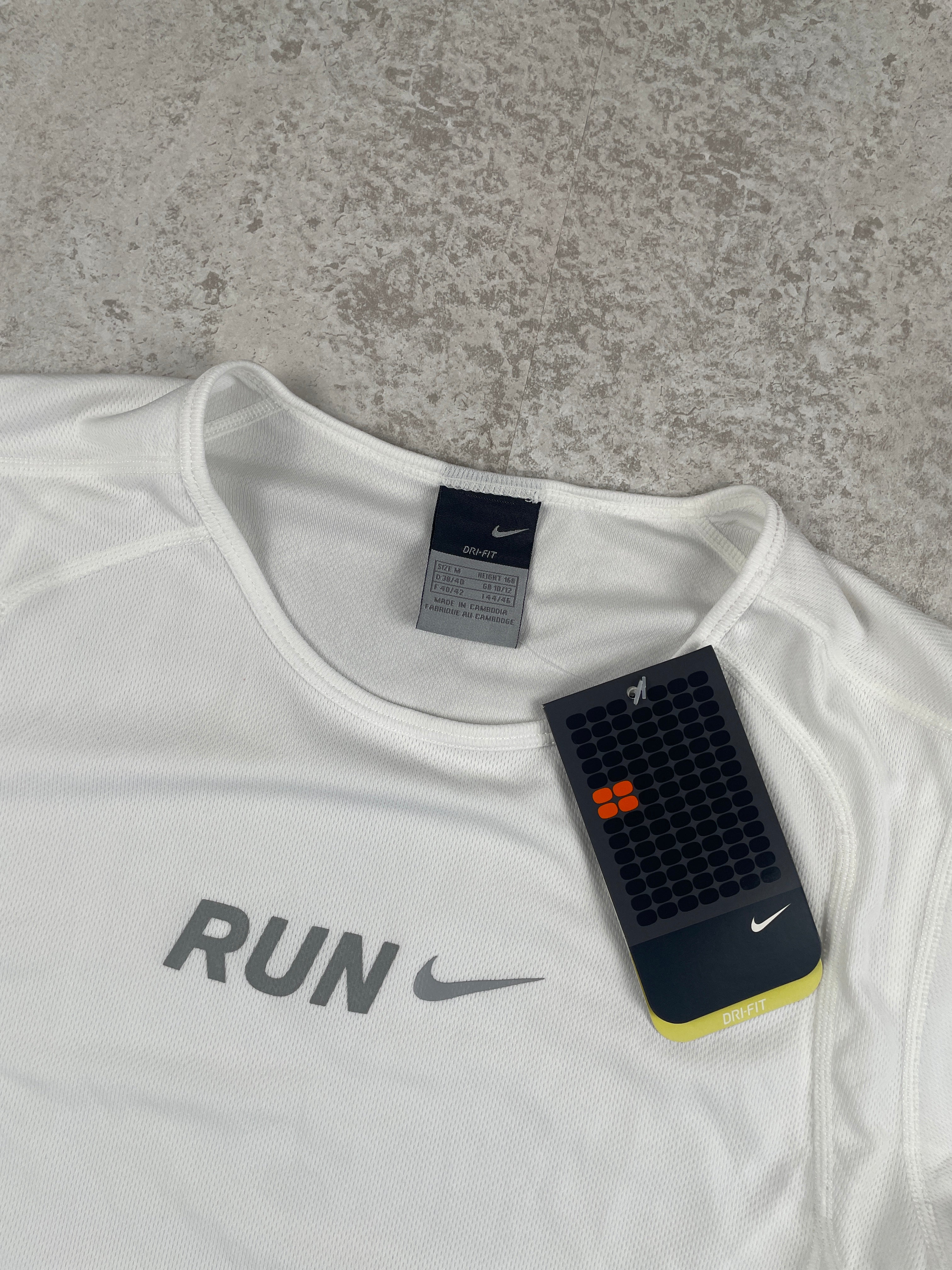 Nike Tshirt 00‘s (XS)