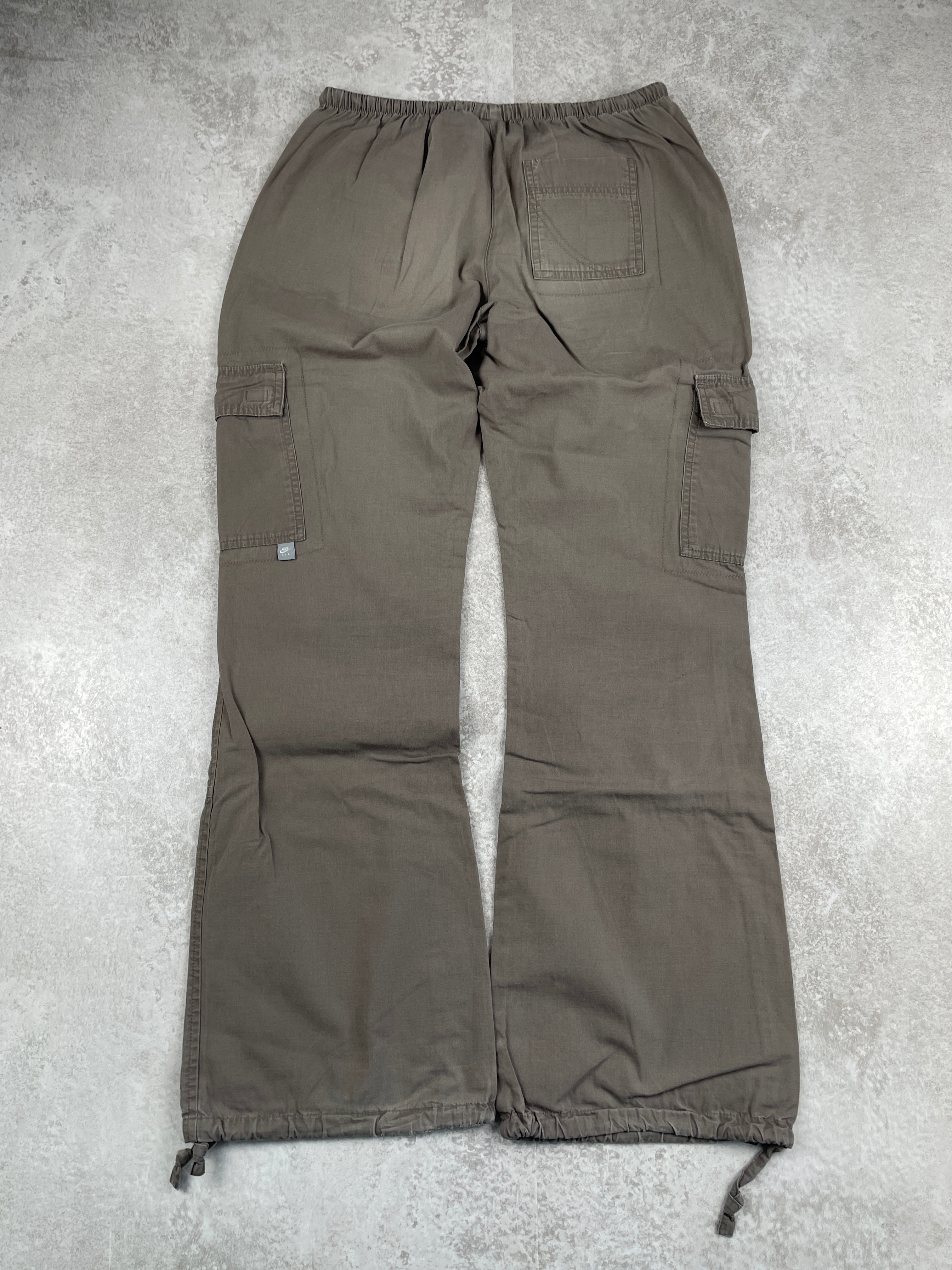 Nike Cargo Trackpants 00‘s (XS)