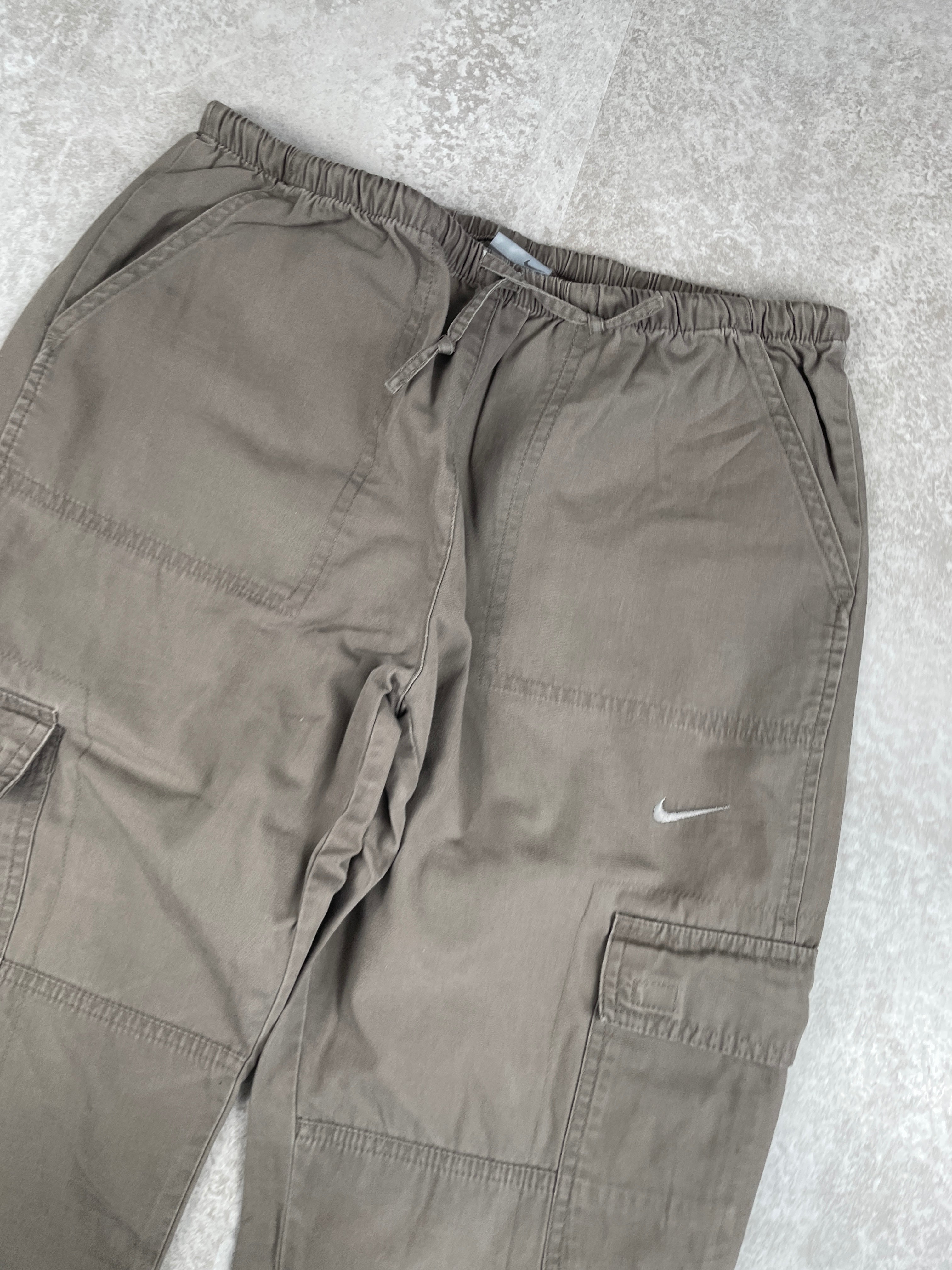 Nike Cargo Trackpants 00‘s (XS)