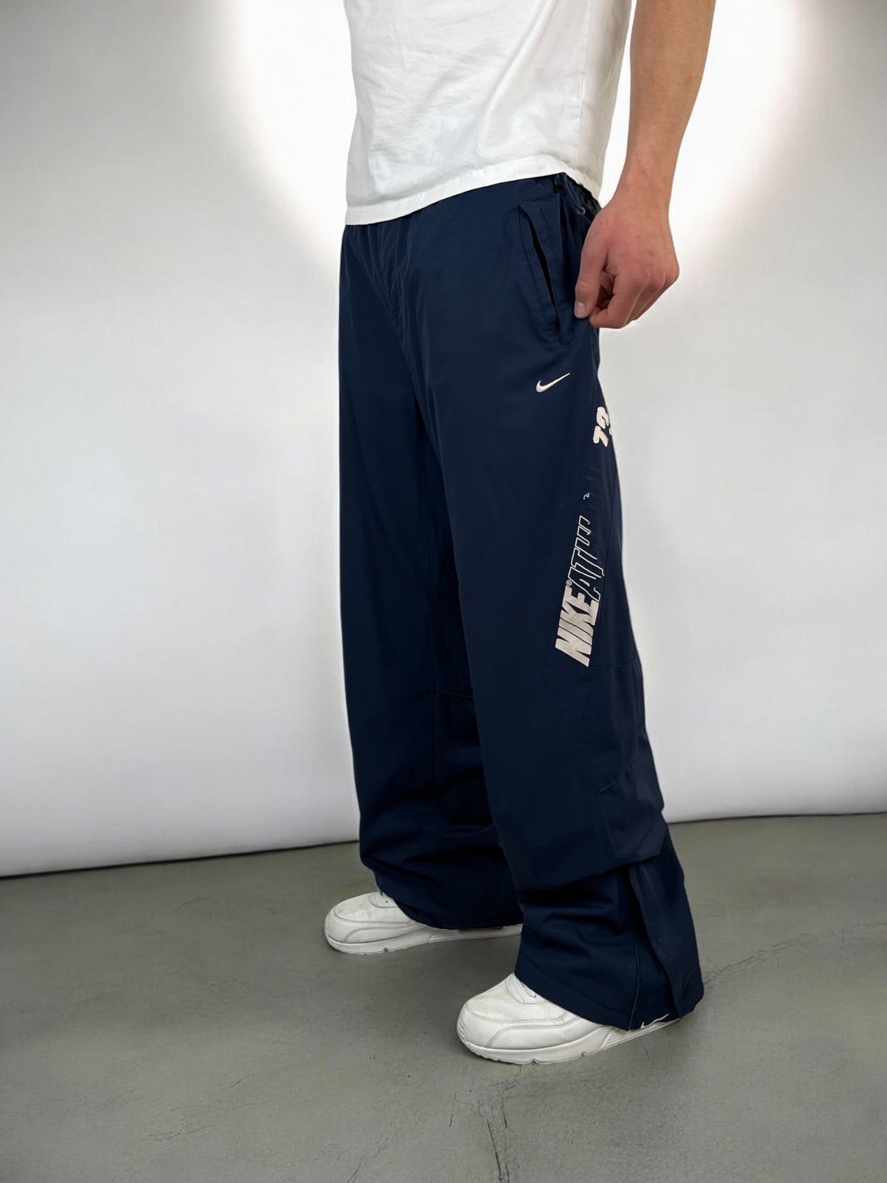 Nike Athletic Trackpants 00‘s (L)
