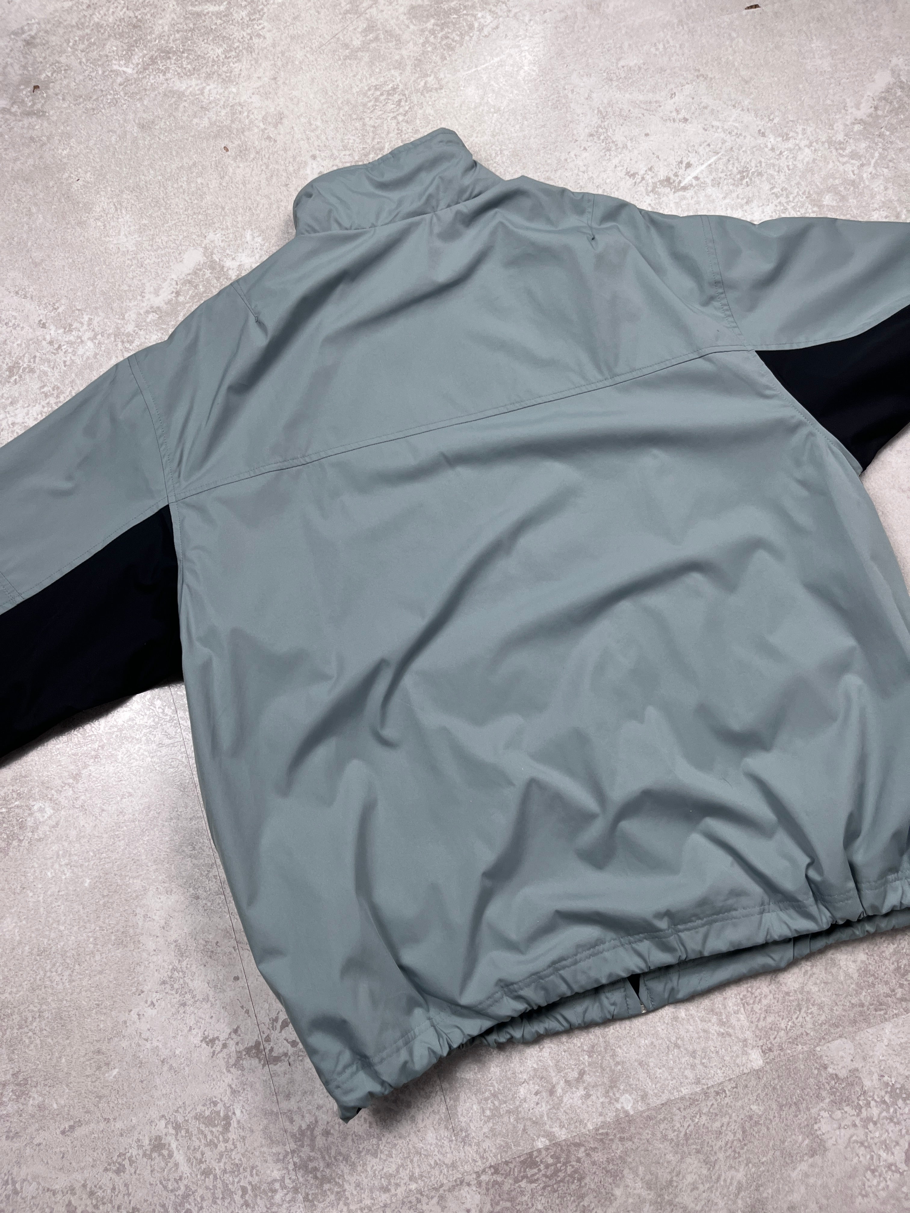 Nike Tracksuit 00‘s (XL)
