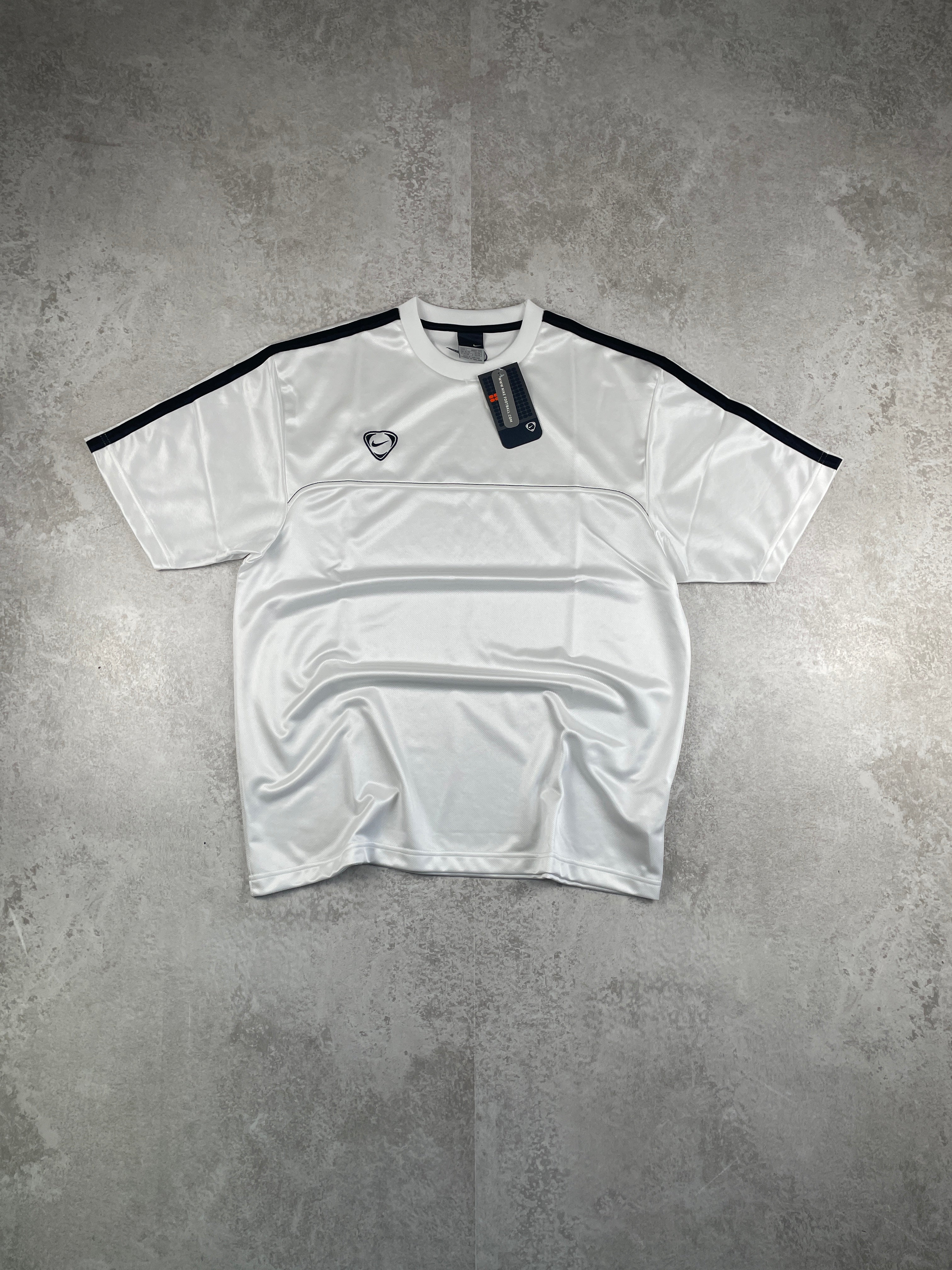 Nike Tshirt 00‘s (L)