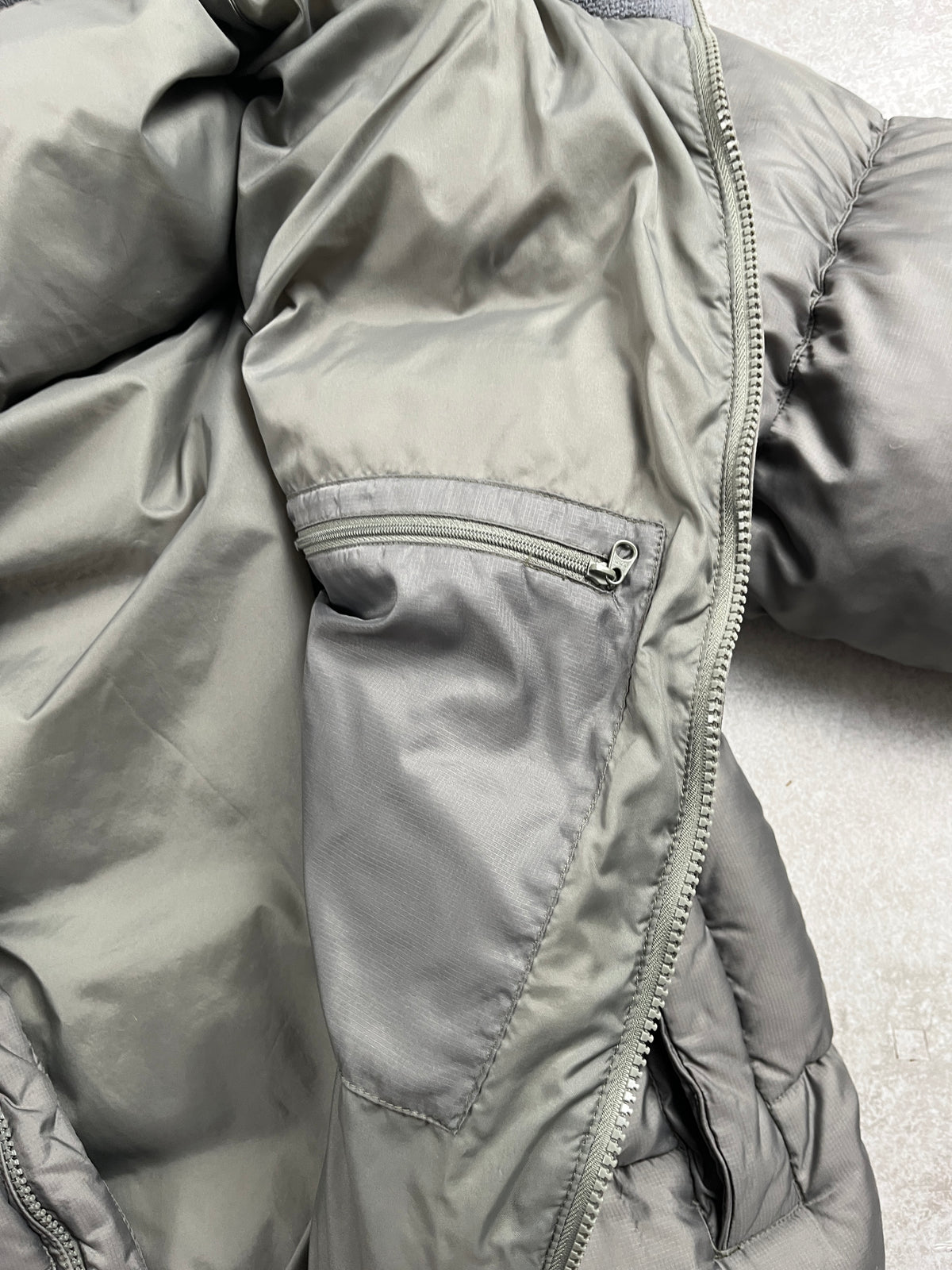 Nike Puffer Jacket 00‘s (L)