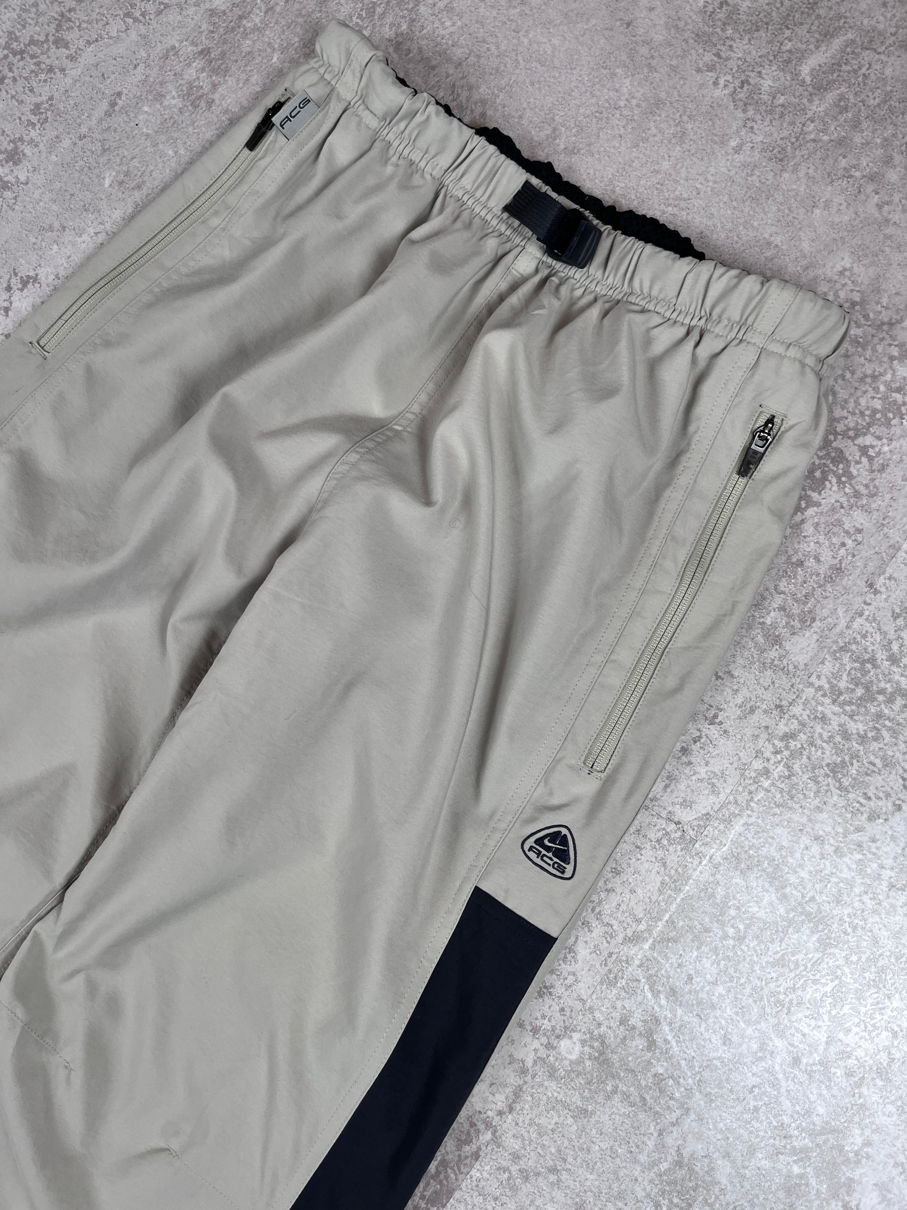Nike ACG Trackpants 00‘s (M)