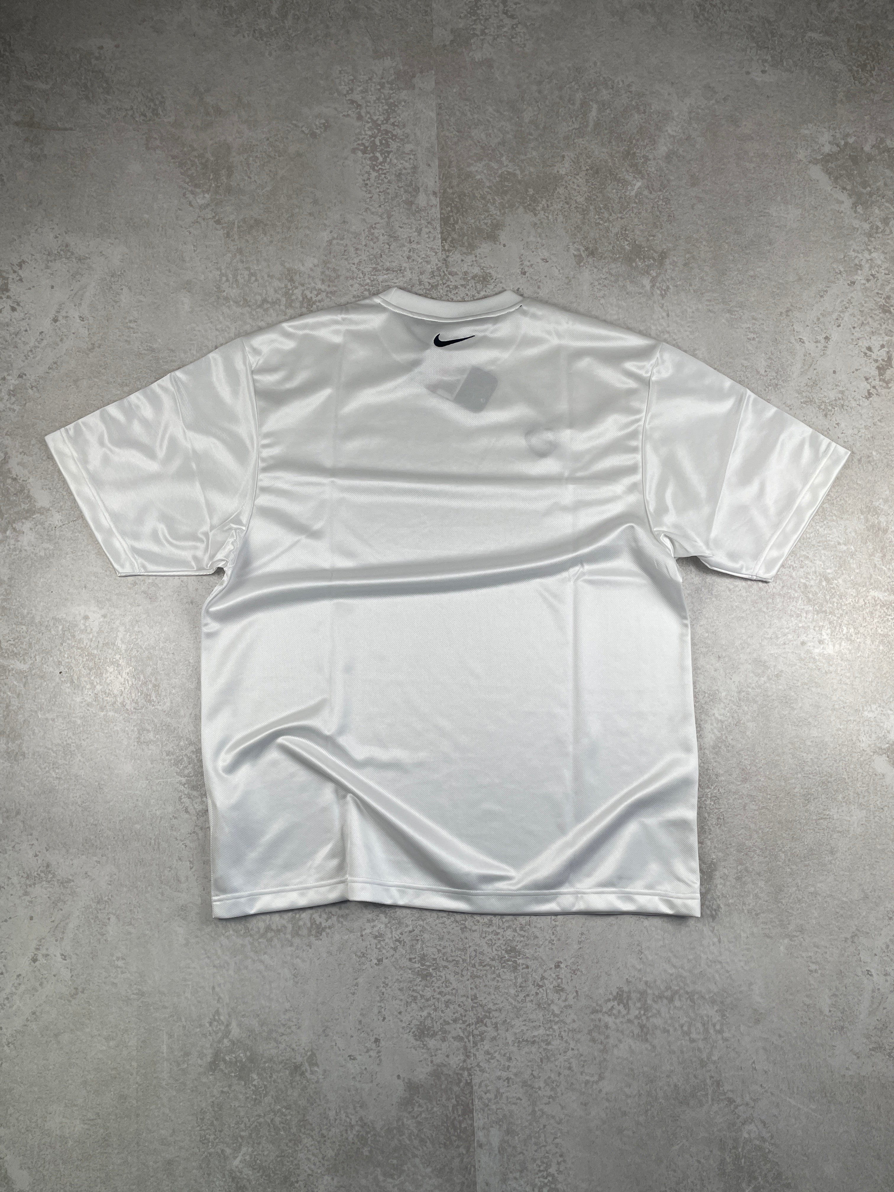 Nike Tshirt 00‘s (L)