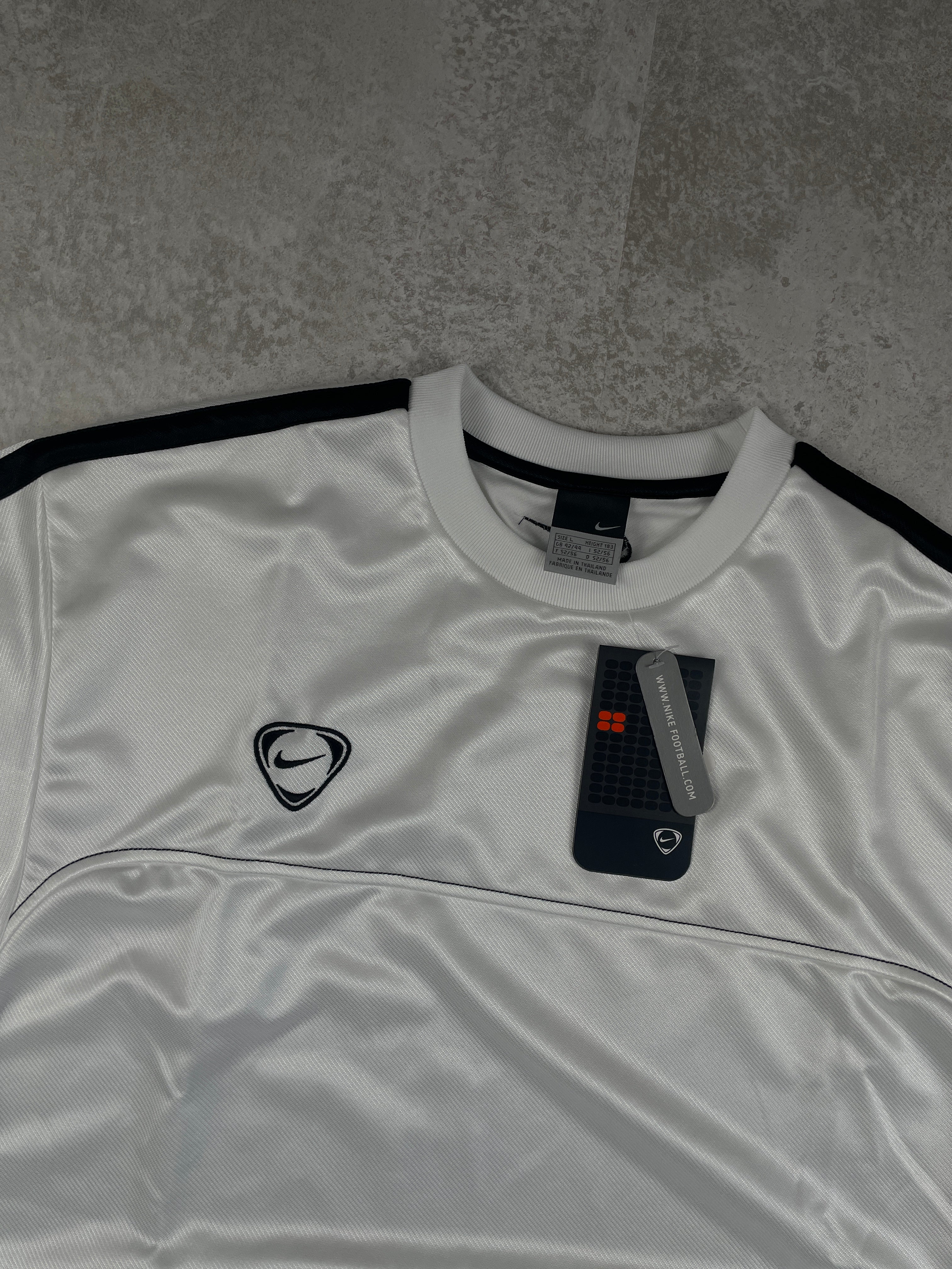 Nike Tshirt 00‘s (L)